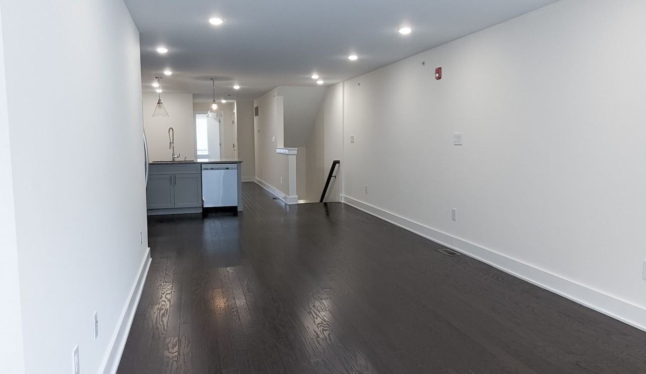 1950 N 6th St - Photo 3 of 21