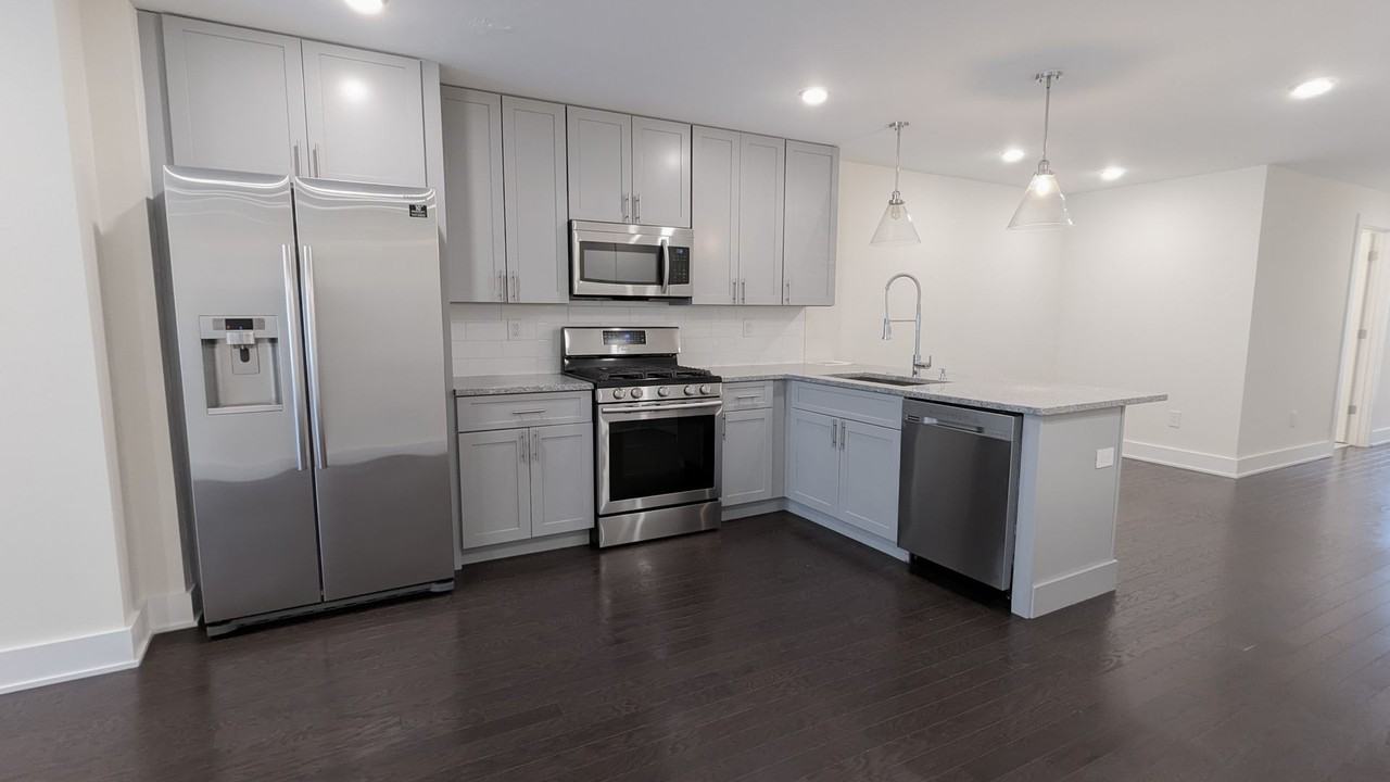 1950 N 6th St - Photo 4 of 21