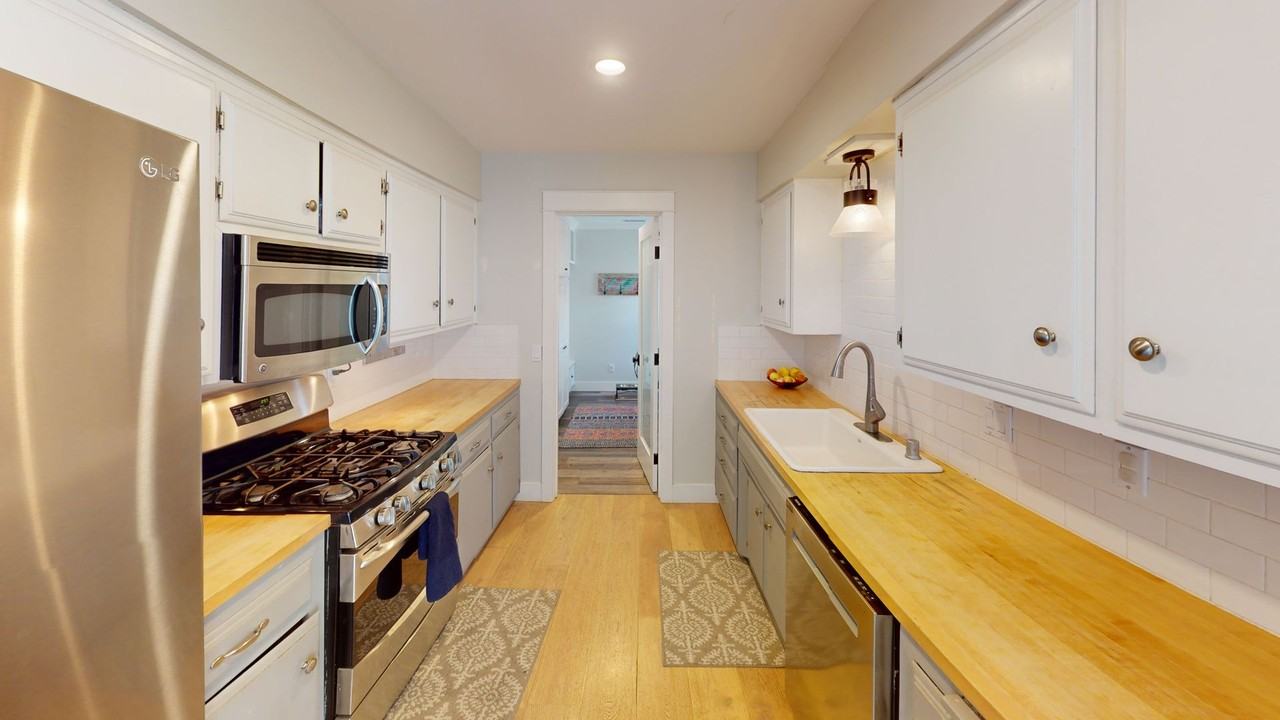 6717 Portola Rd - Photo 7 of 39