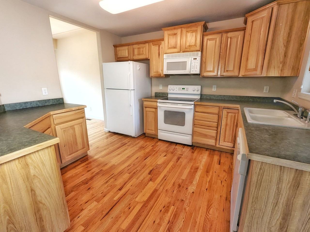 5518 Timeless Vw - Photo 3 of 31