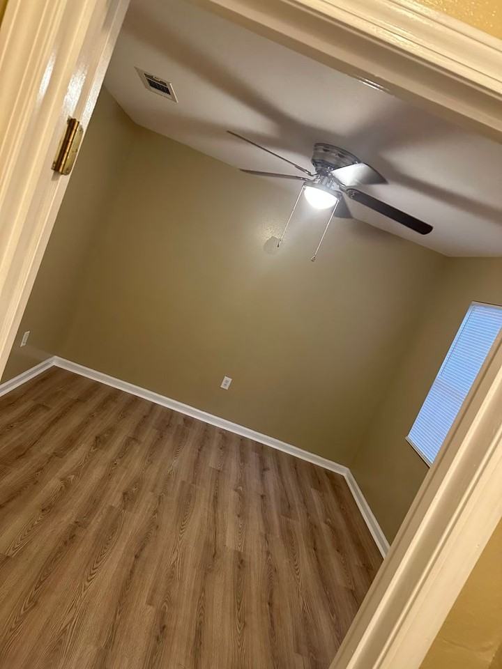 5522 Wilton Dr - Photo 3 of 13