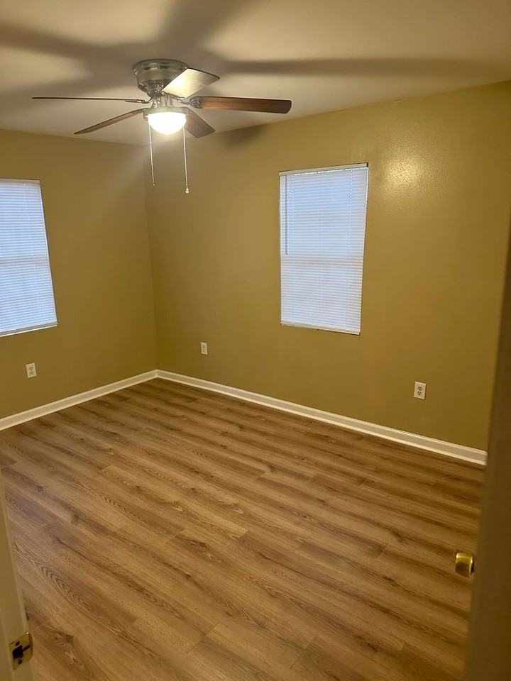 5522 Wilton Dr - Photo 5 of 13