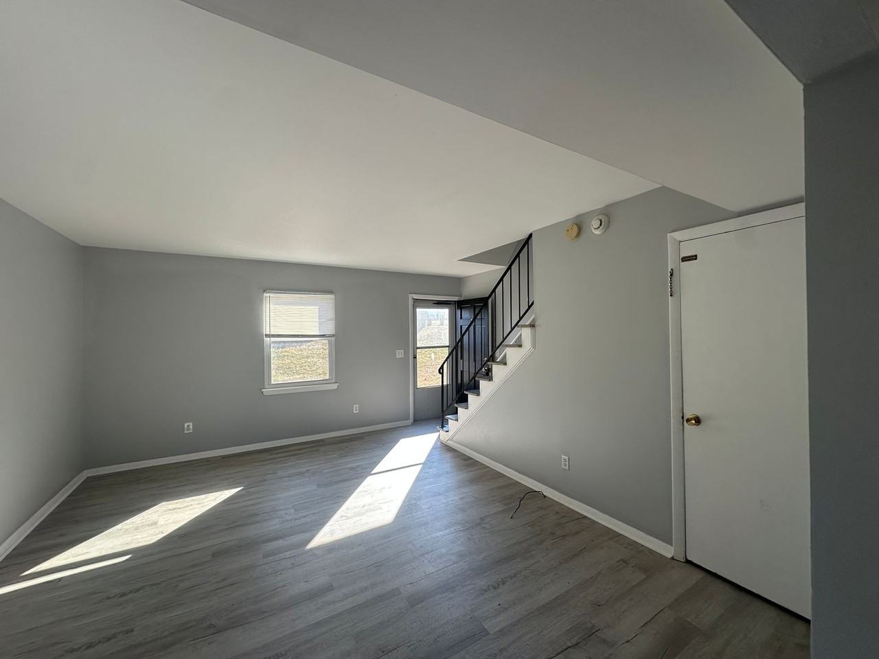 2223 A-D 2223 Bailey Ave - Photo 2 of 22