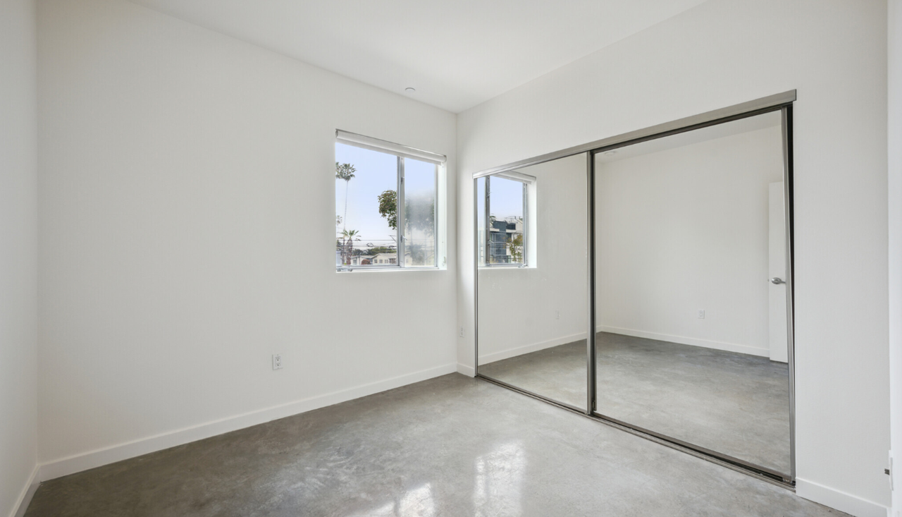 Luxury Living at Mar Vista Lofts! - Photo 4 of 9