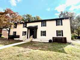 featured image of 208 Meadow St