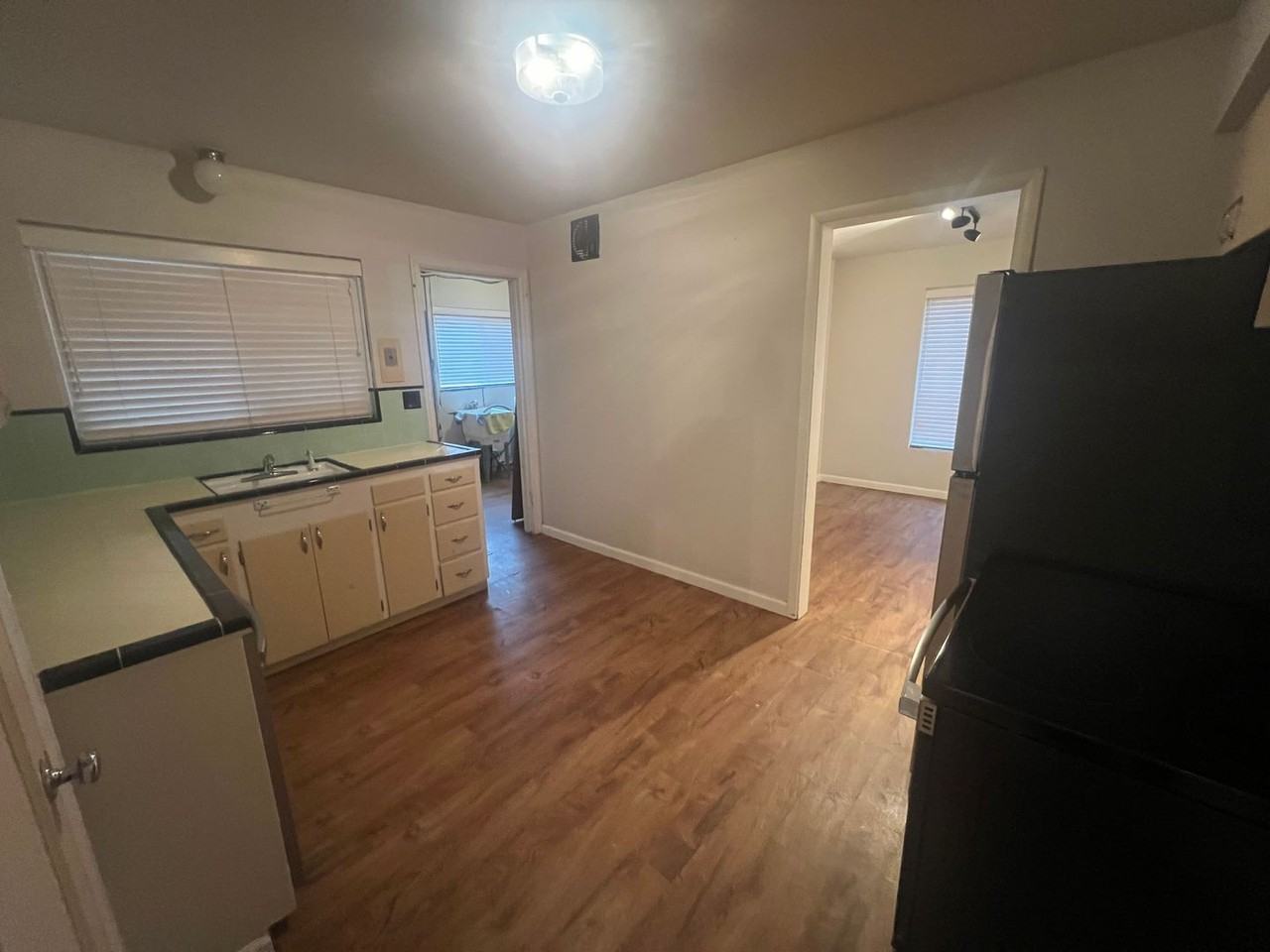 1511 E 29th Ave - Photo 7 of 14