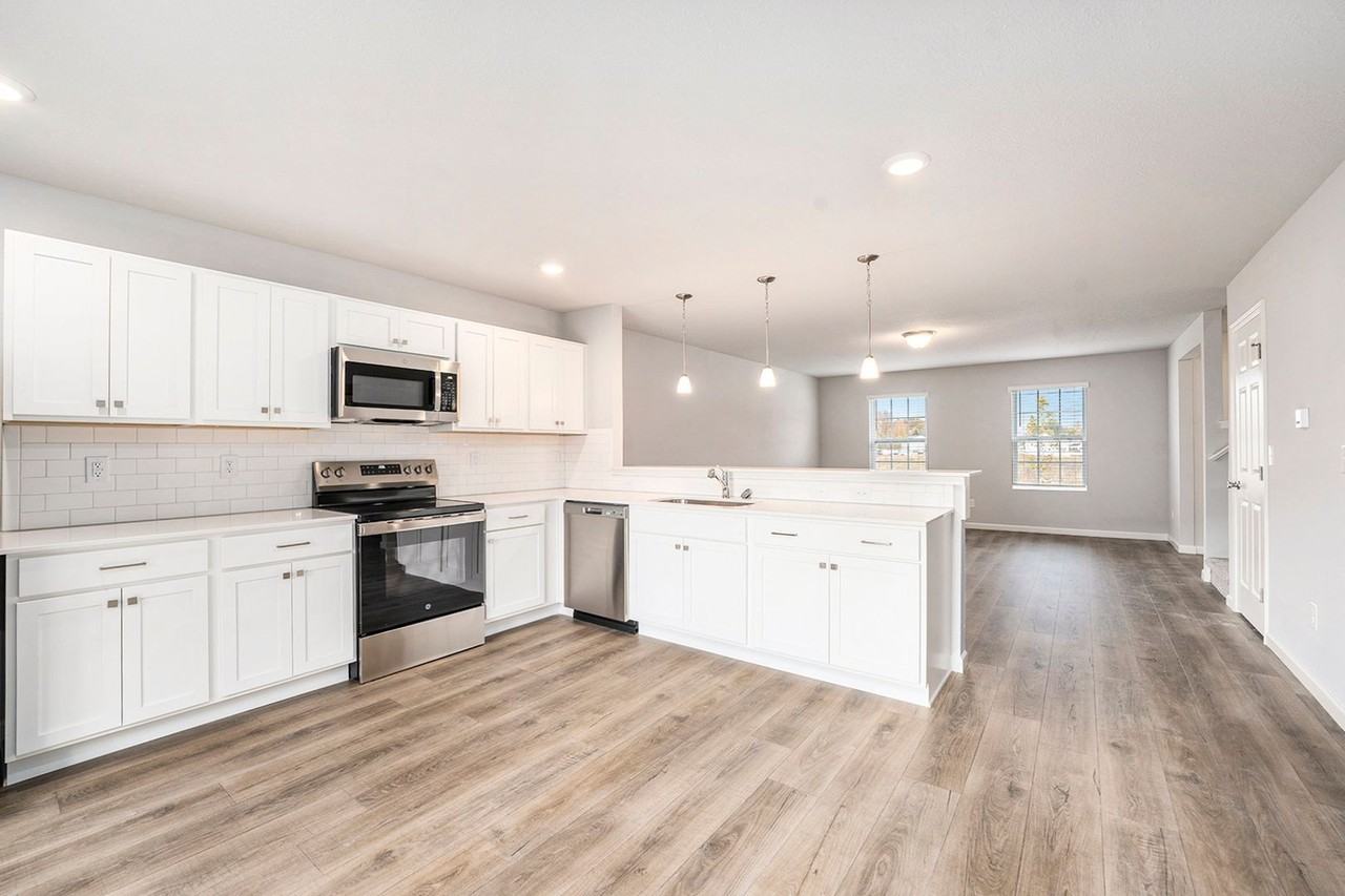 1610 Autumn Ridge Ln - Photo 4 of 22