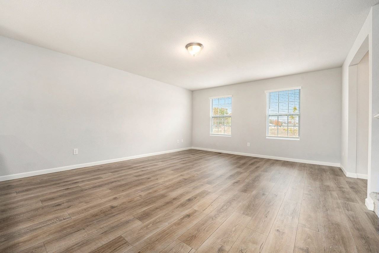 1610 Autumn Ridge Ln - Photo 7 of 22