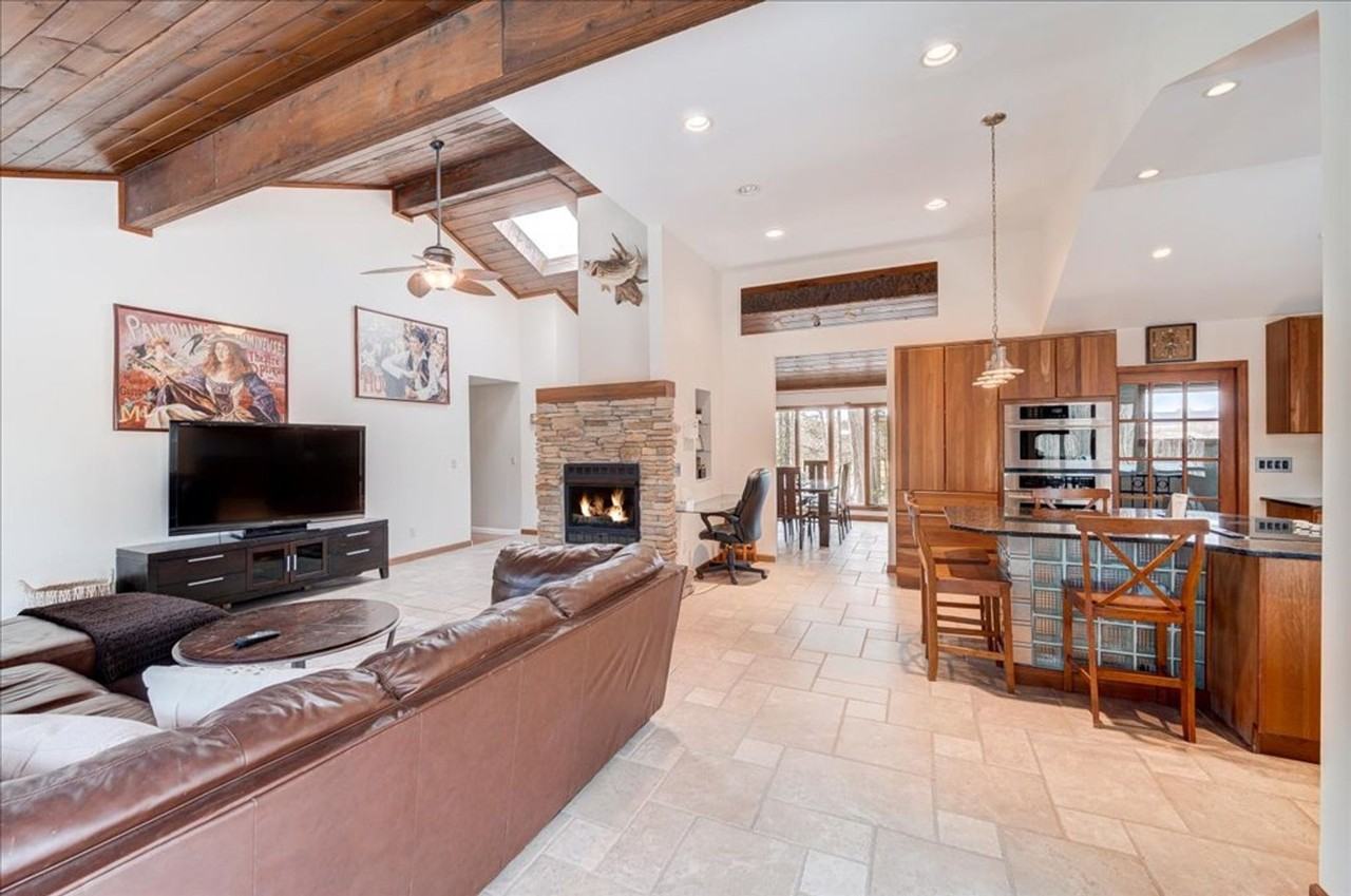 441 Burlingham Rd - Photo 6 of 50