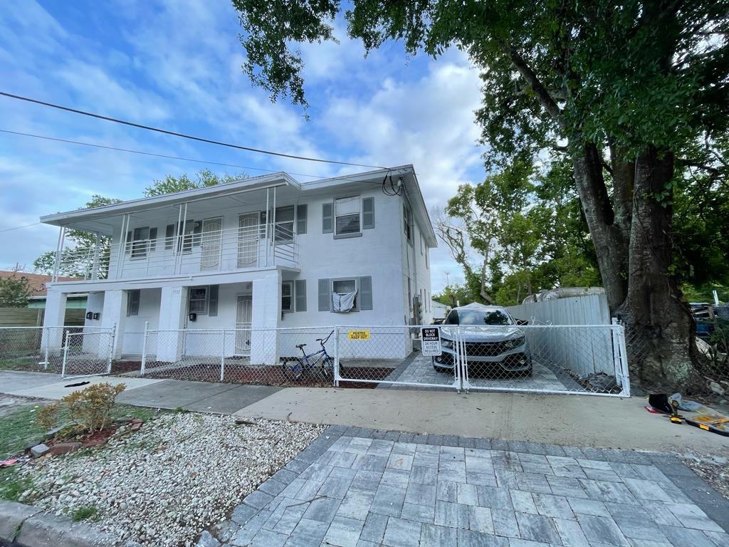 1332 W 21st St #1 - Photo 2 of 9