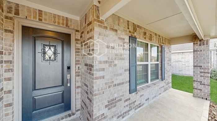 5120 Twin Summit Dr - Photo 2 of 32