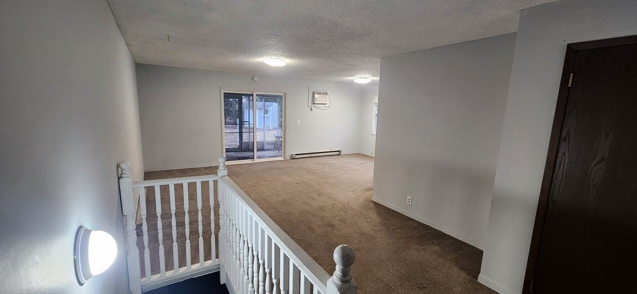 21 Woodland Hills Dr #2 - Photo 2 of 23