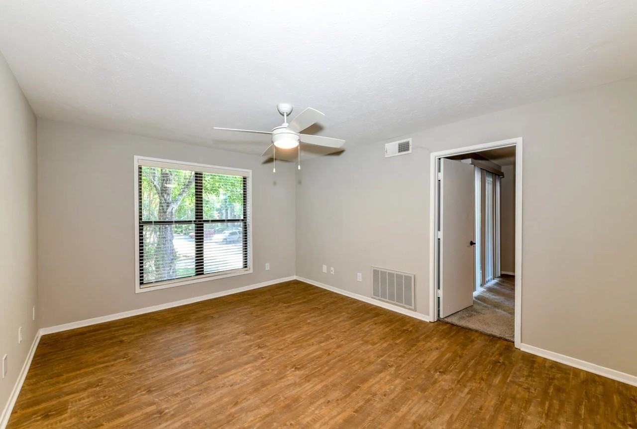 1040 Court Dr #1040 - Photo 3 of 18