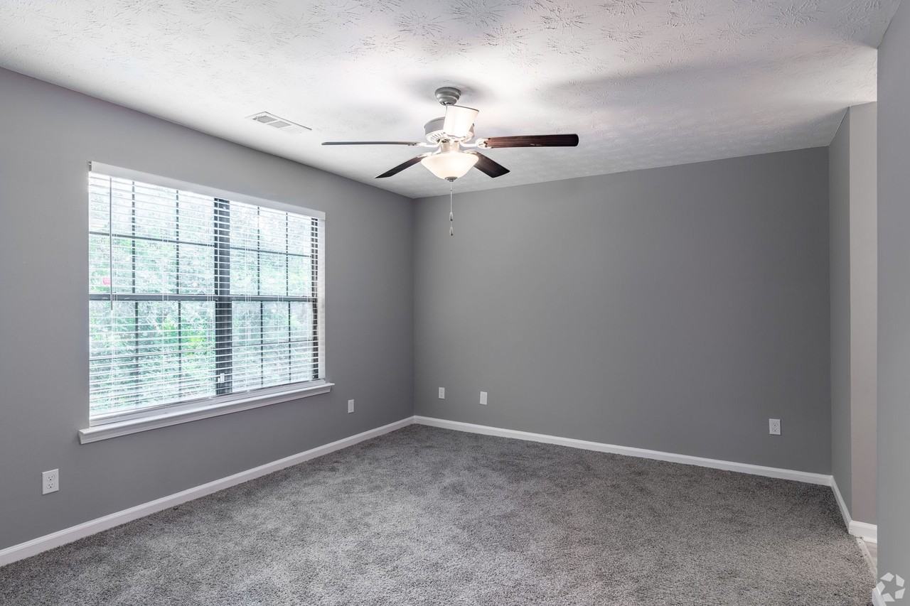 Briarhill 563 Apartments - Photo 7 of 21