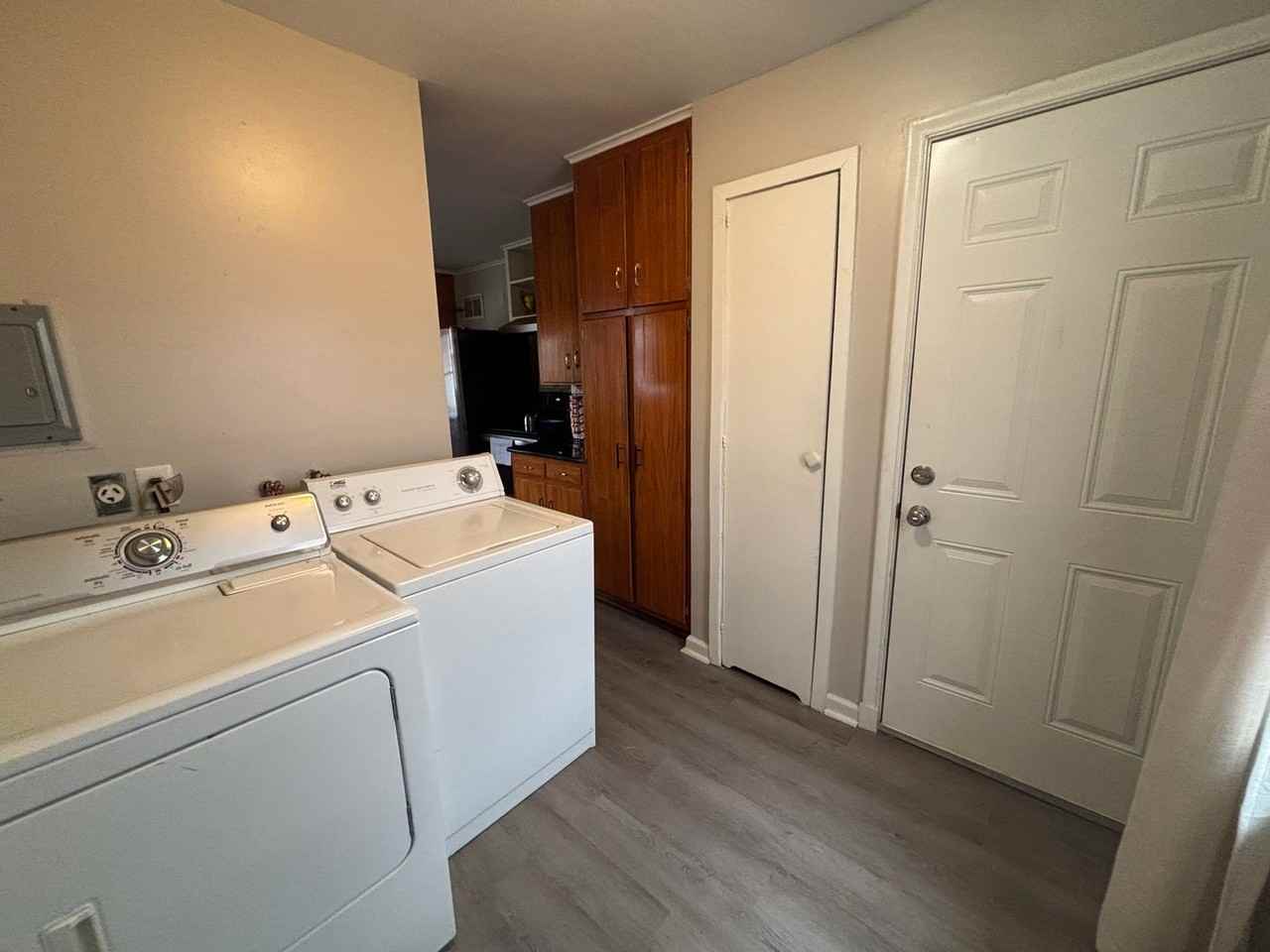 2663 S Pittsburg Ave - Photo 4 of 15