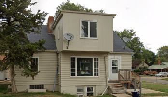 featured image of 4 5th St W