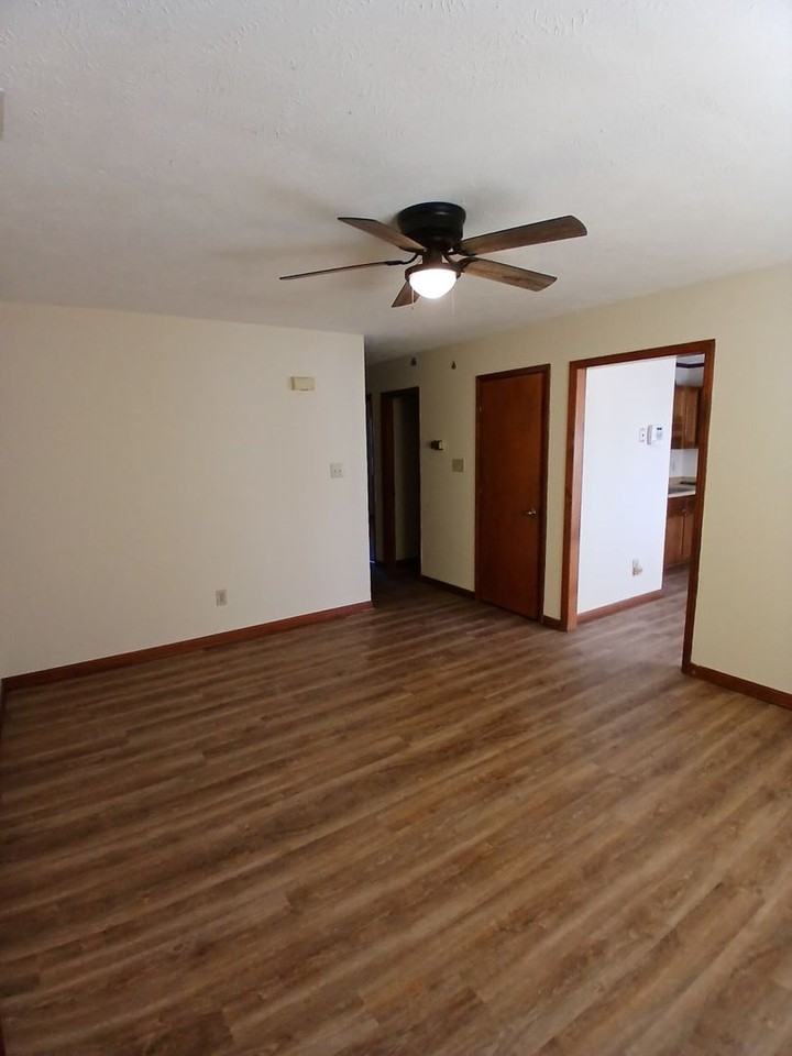 5913 Labonte Rd - Photo 5 of 13