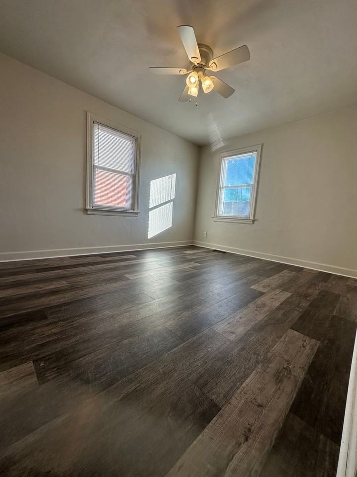 1352 Little Bay Ave #2 - Photo 7 of 19