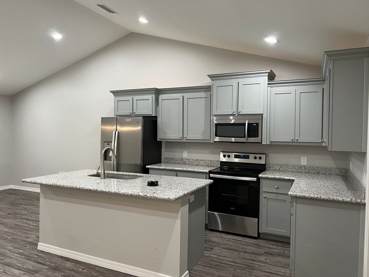6858 Stirrup Ln - Photo 3 of 19