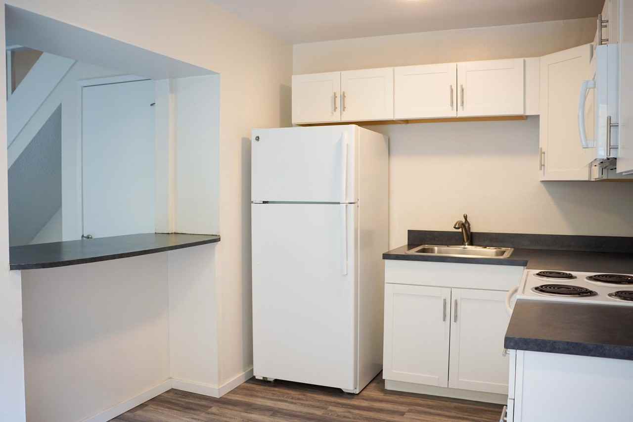 3506 Se 15th Ave #2 - Photo 3 of 16