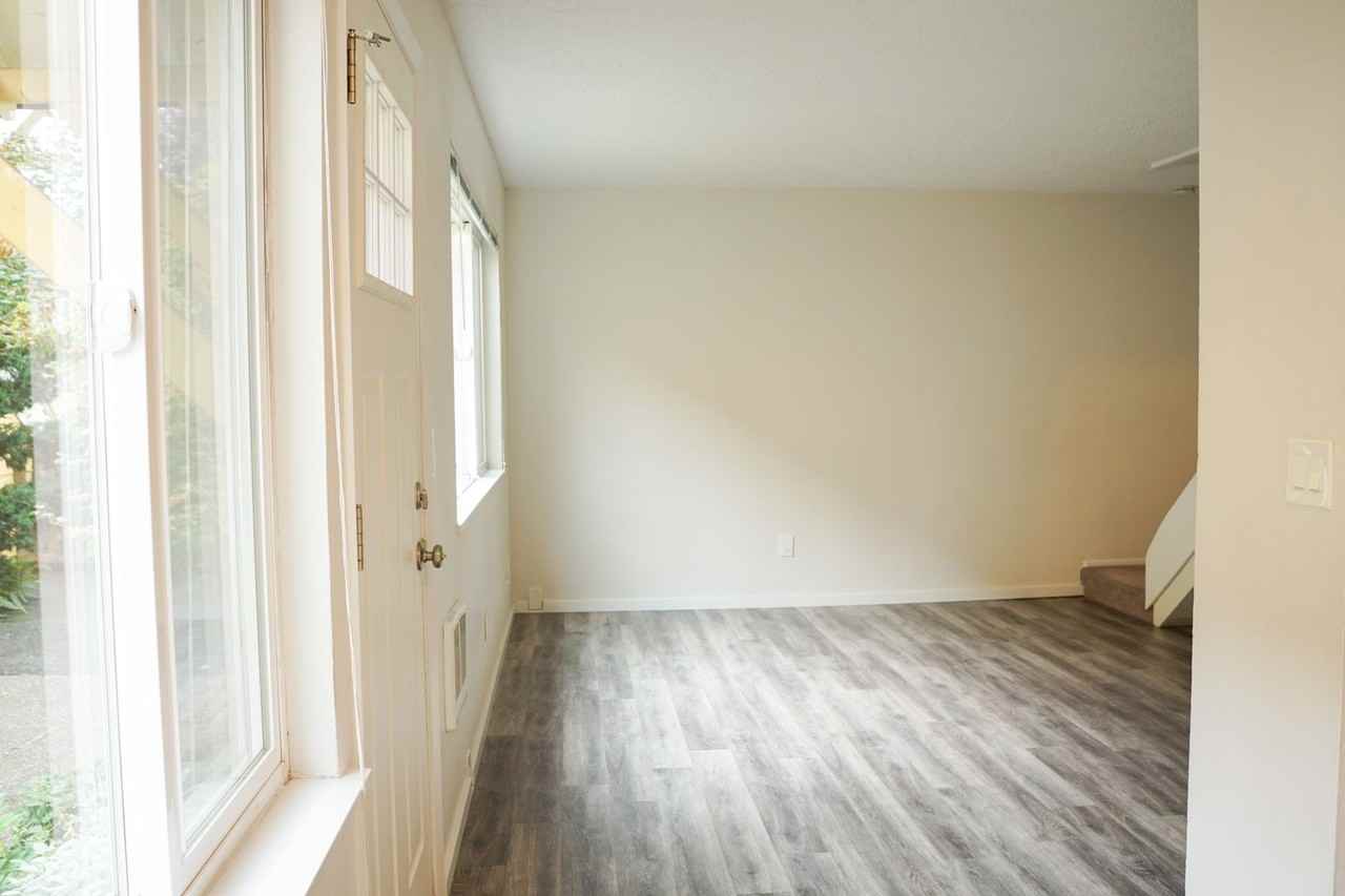 3506 Se 15th Ave #2 - Photo 5 of 16