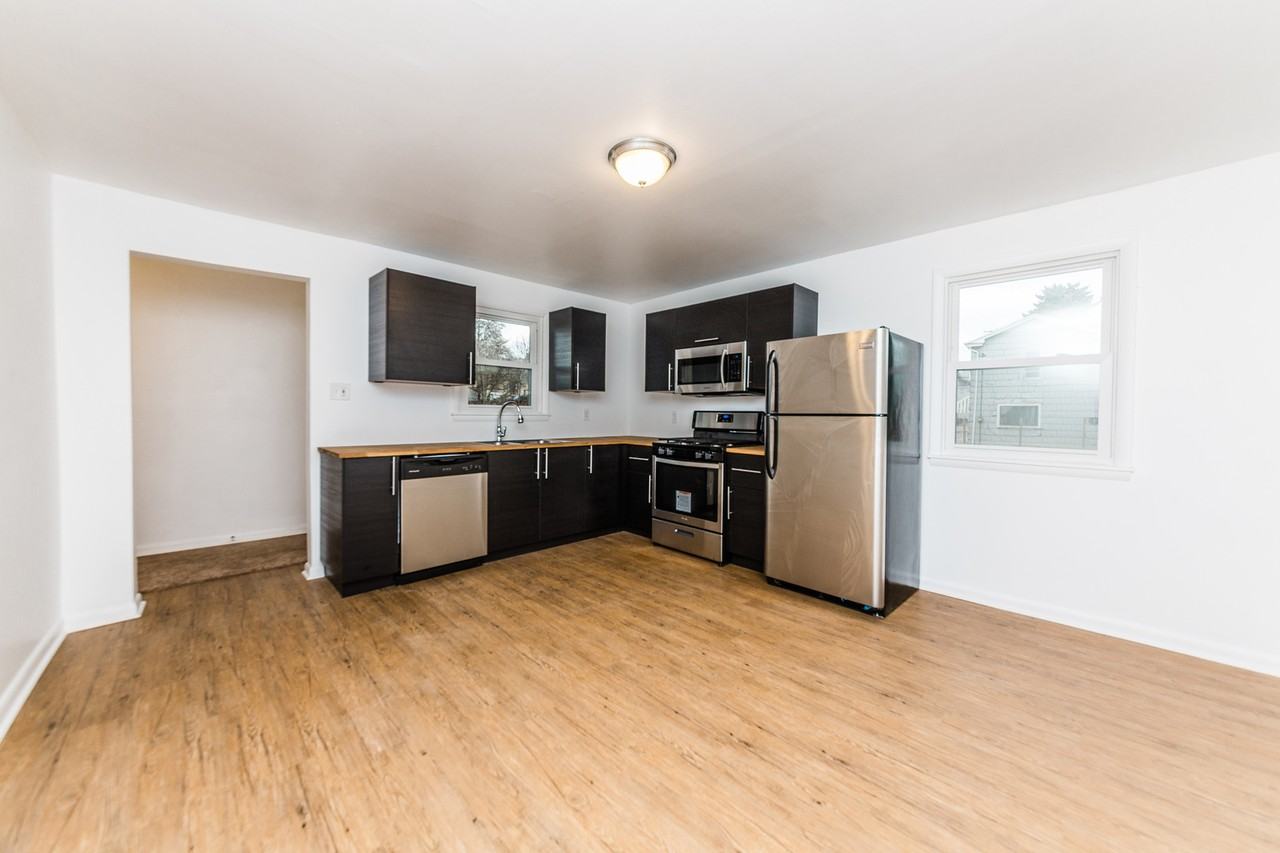 201 Millbridge St - Photo 6 of 11