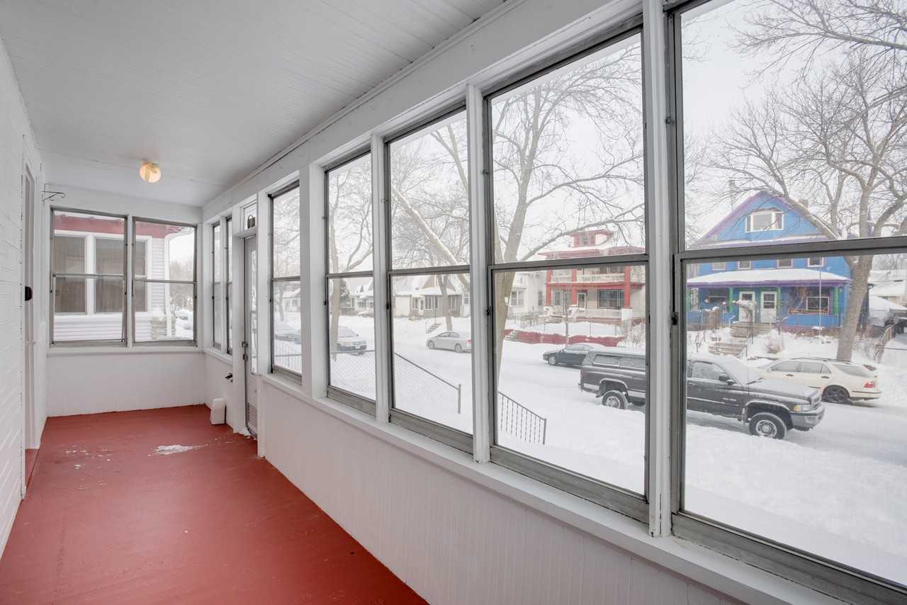 948 Iglehart Ave - Photo 2 of 19