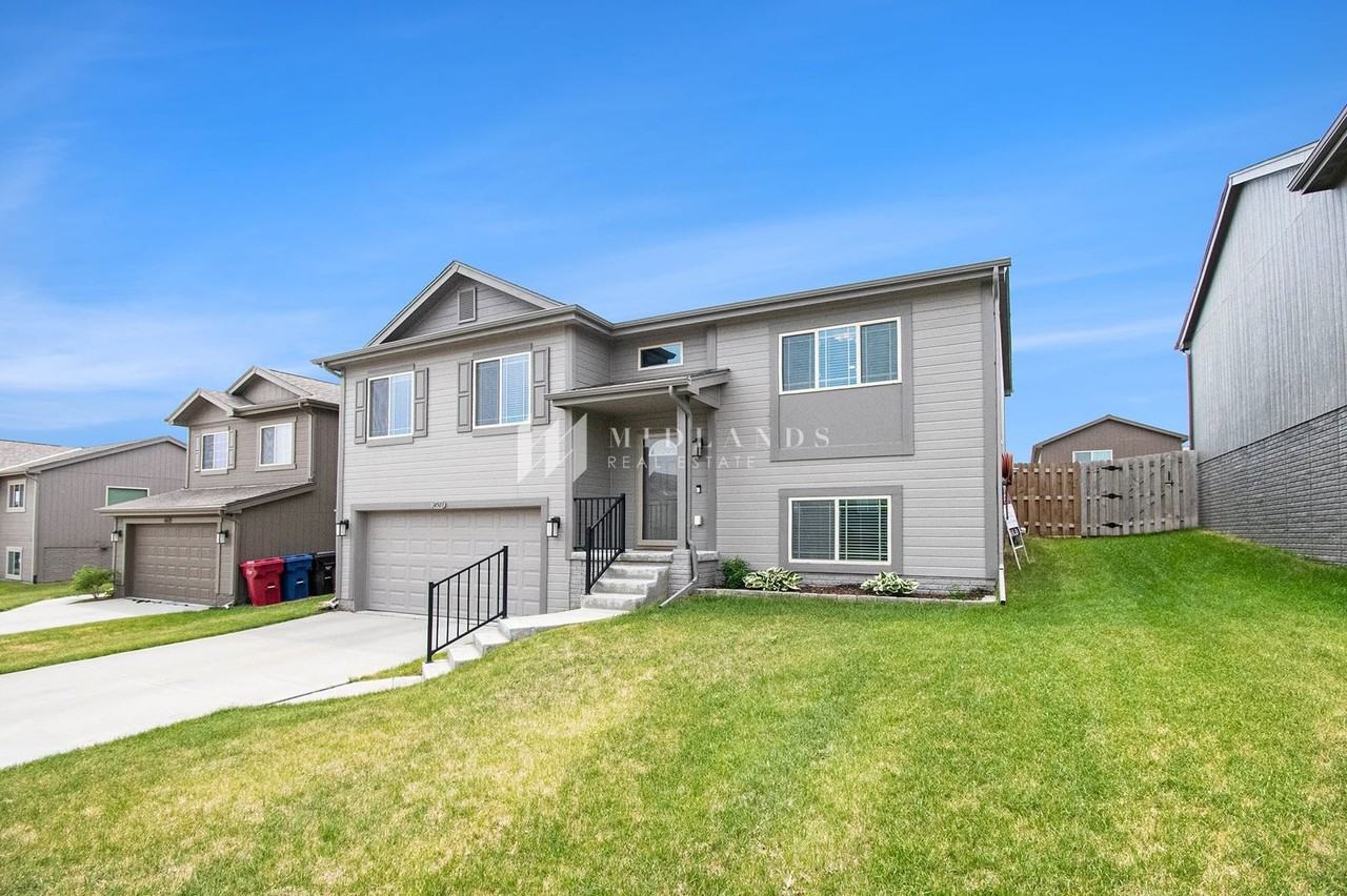 14503 Craig St - Photo 2 of 17