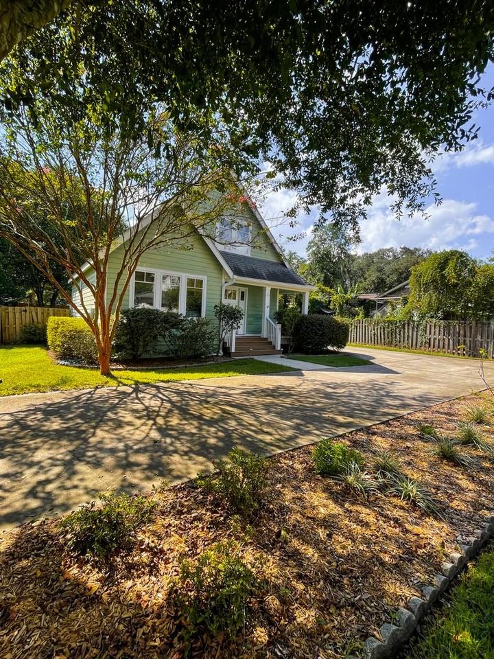 111 Daisy Ct - Photo 3 of 24