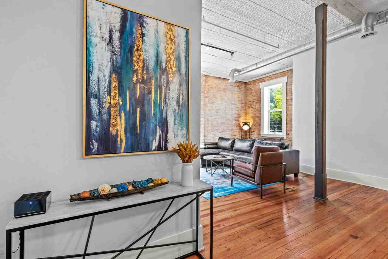 MSPC - Broadway Apartments - Photo 2 of 38