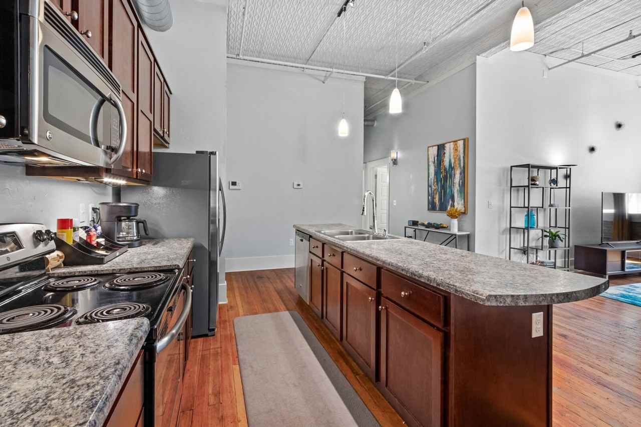 MSPC - Broadway Apartments - Photo 5 of 38