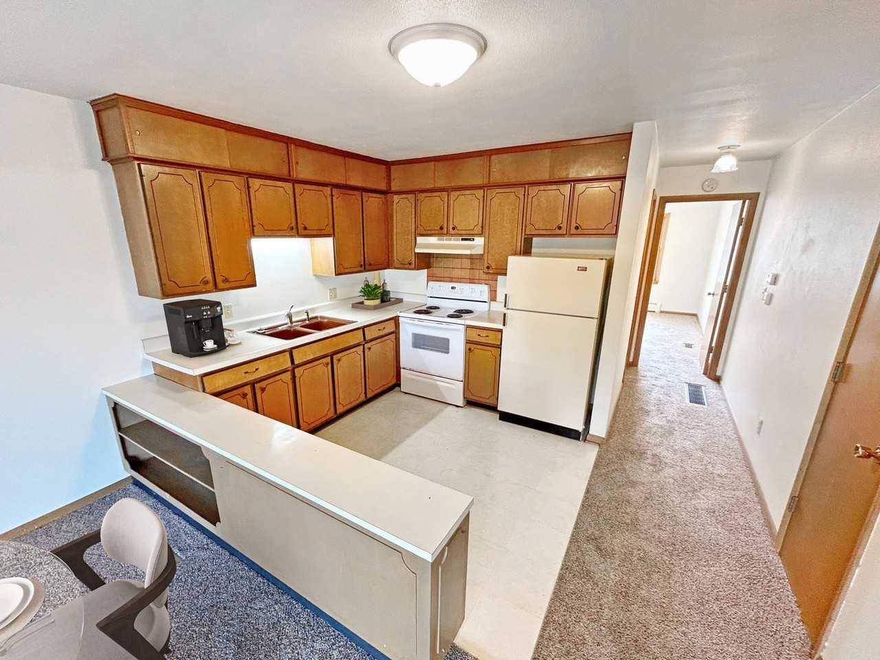 2721 Luther Dr - Photo 3 of 11