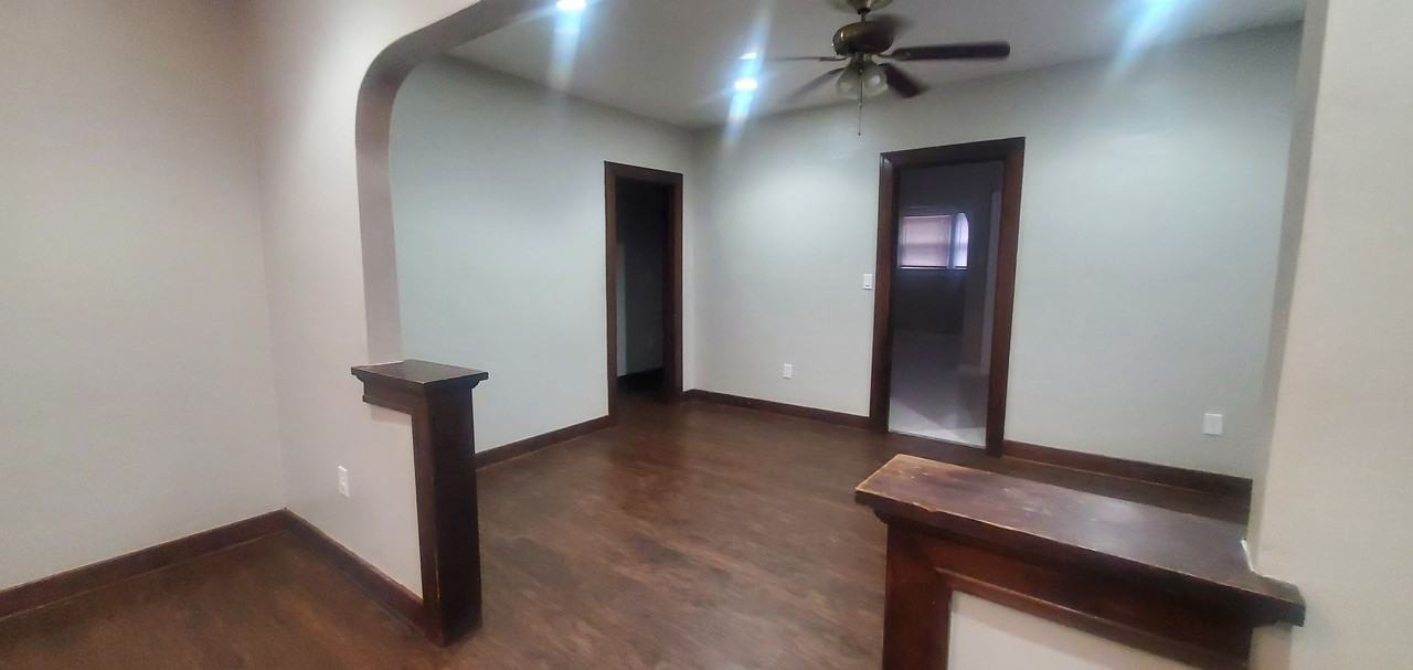 118 N Quentin Ave - Photo 4 of 19