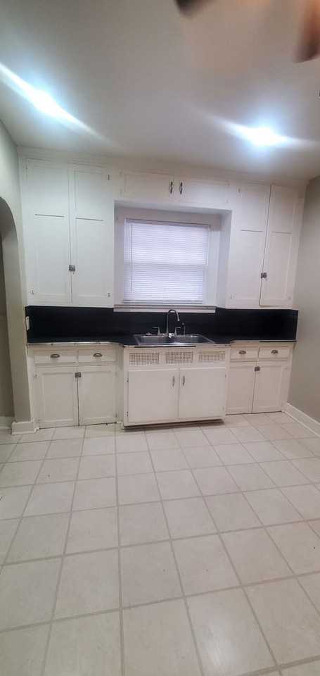 118 N Quentin Ave - Photo 7 of 19