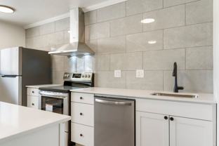 ONYX AT 7TH - Photo 1 of 1