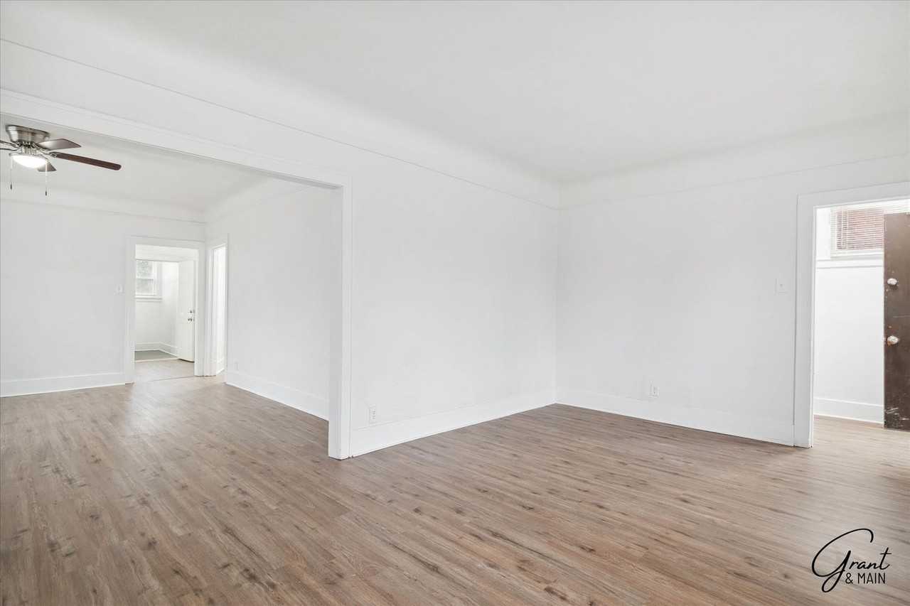 2433/2435 Pasadena St. - Photo 2 of 39