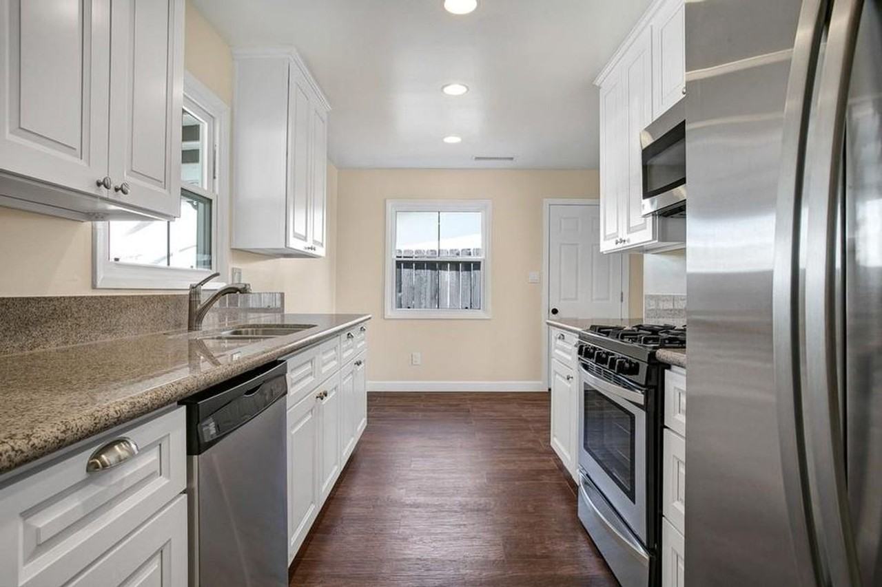 13041 Morene St - Photo 2 of 15