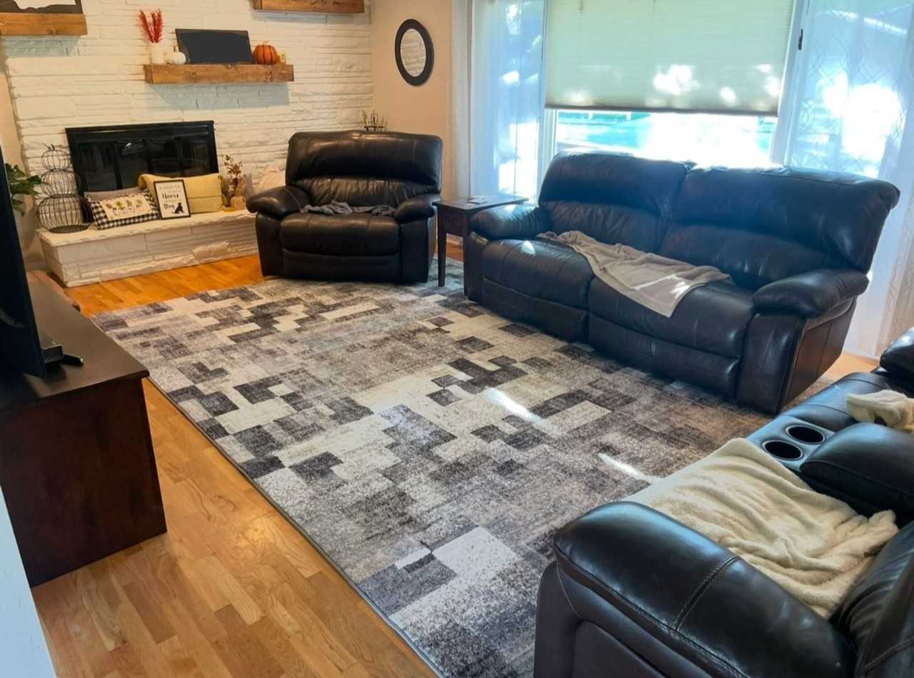 2601 Patricia Ln - Photo 2 of 13