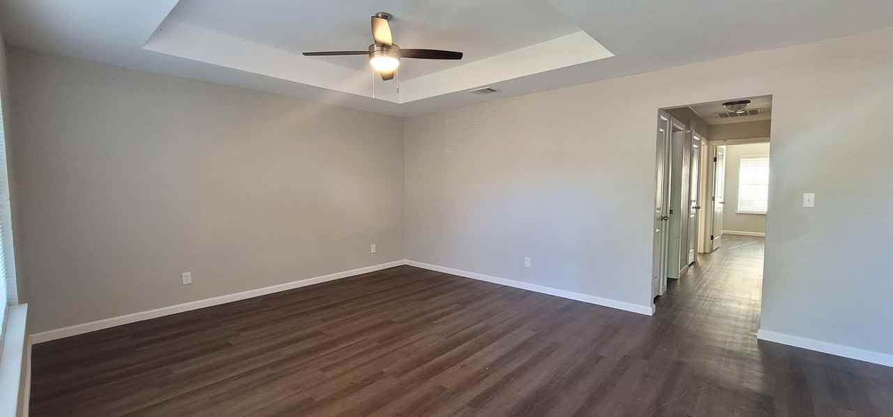 2537 Windy Pine Ln #2537 - Photo 2 of 20