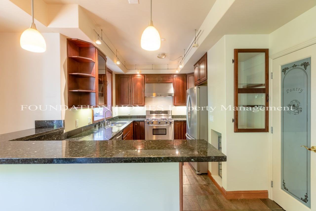 140 Oak Knoll Ave - Photo 2 of 11