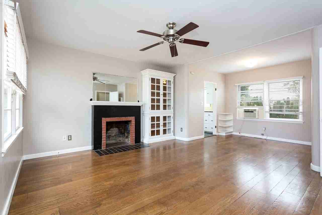 6867 Mohawk St - Photo 3 of 16