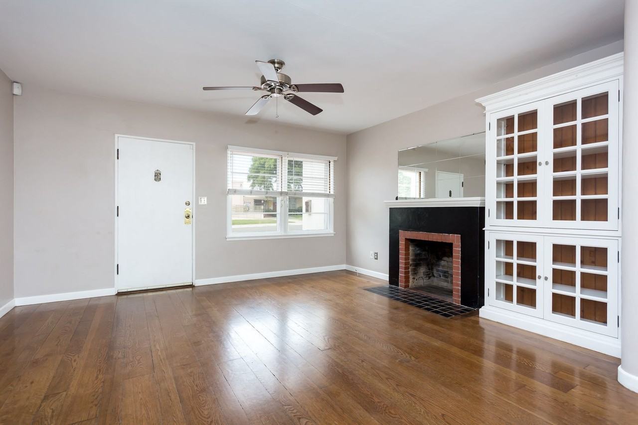 6867 Mohawk St - Photo 4 of 16