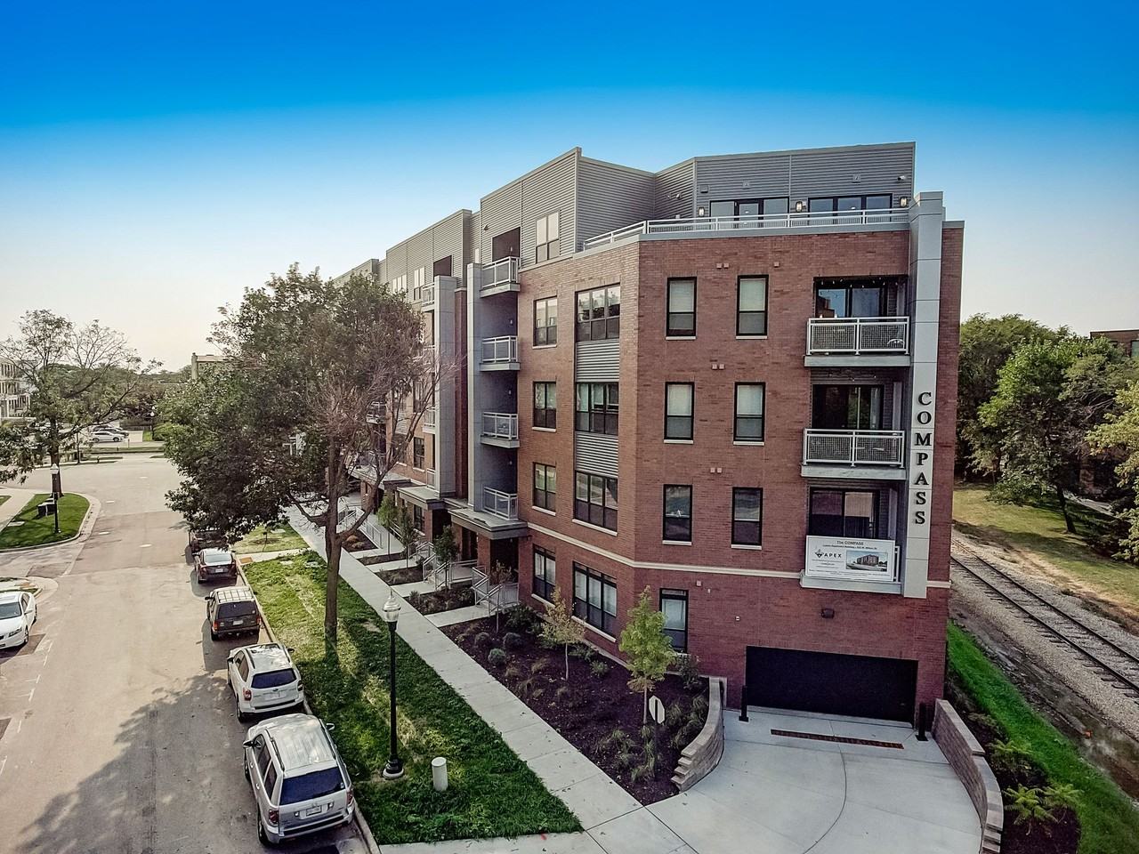 The Compass Apartments - Photo 4 of 29