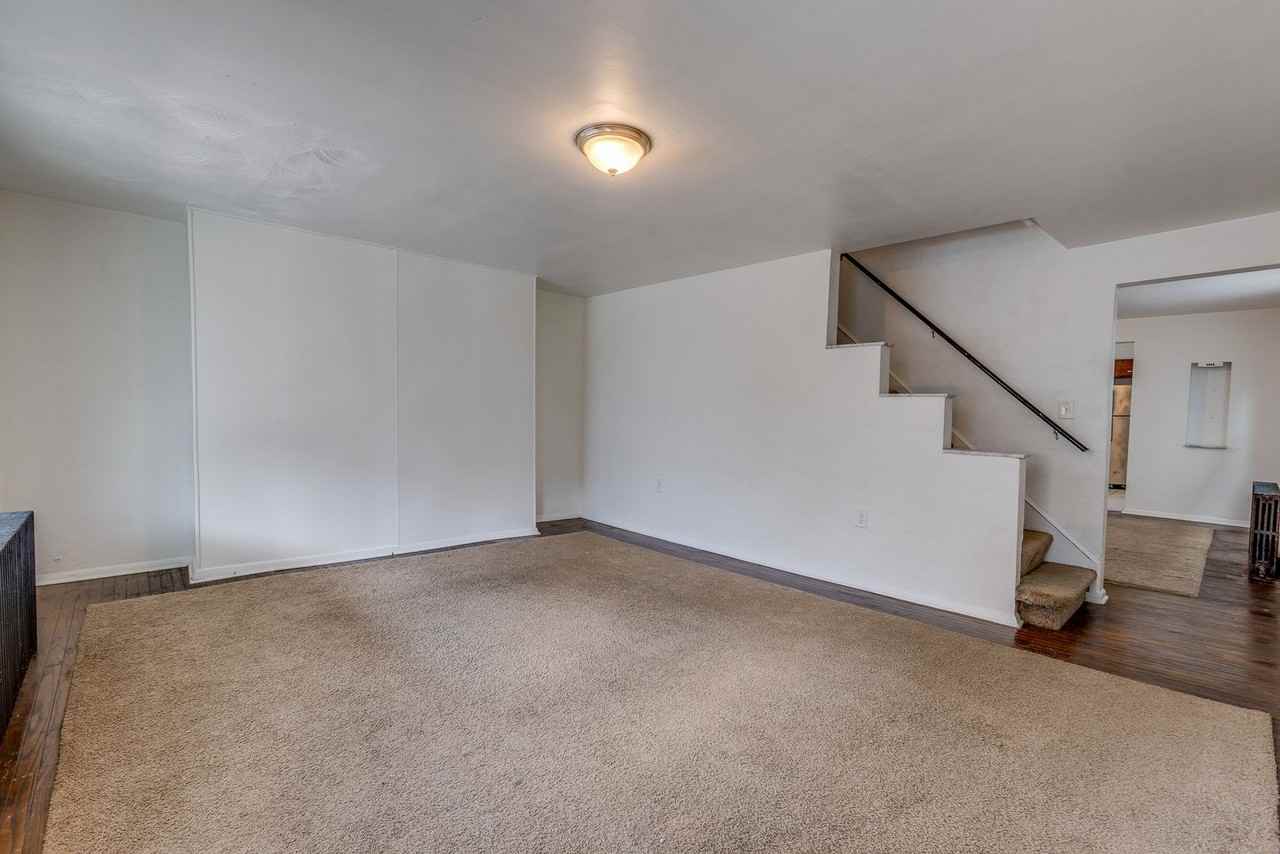 606 Chess St - Photo 3 of 36