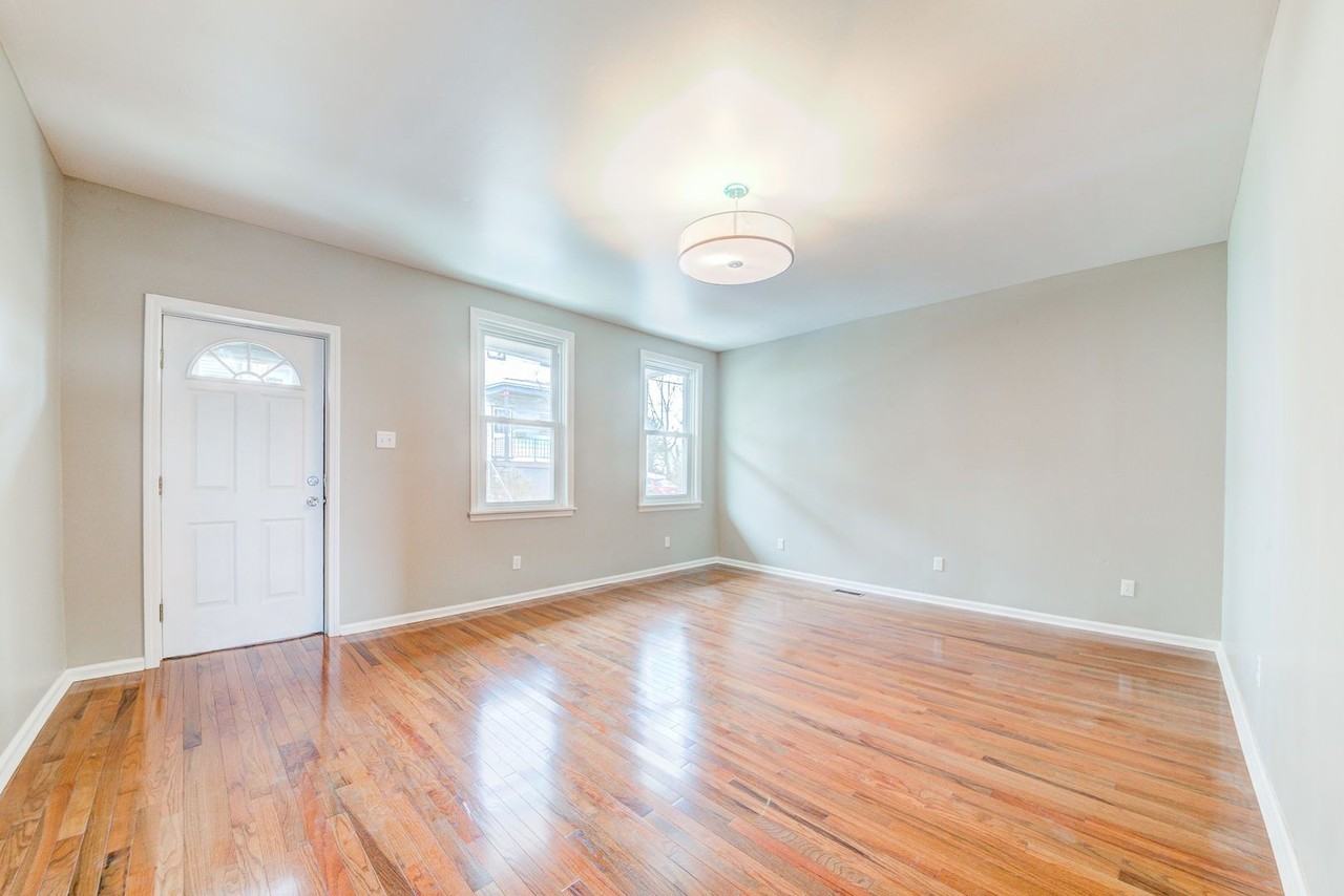 9 Renwick St - Photo 2 of 33