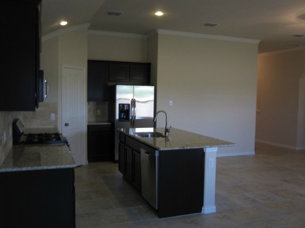 370 Evening Star - Photo 2 of 14