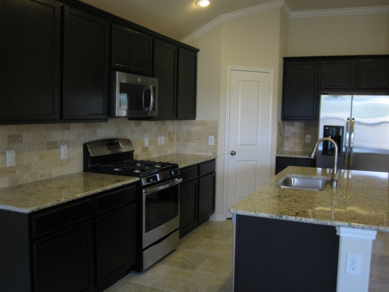 370 Evening Star - Photo 3 of 14