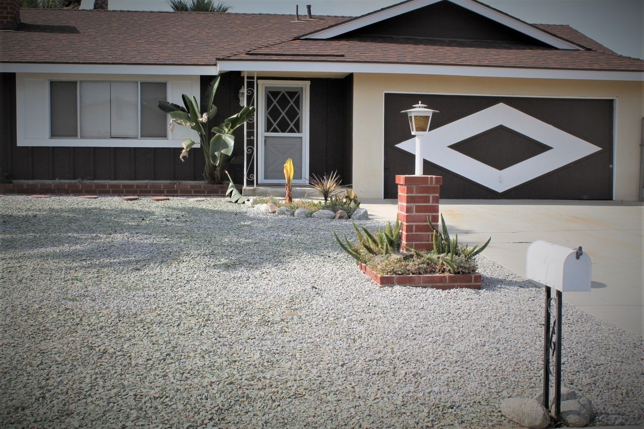 43231 San Mateo Way - Photo 2 of 25