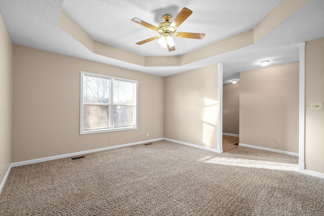 255 Grassmire Dr - Photo 5 of 20