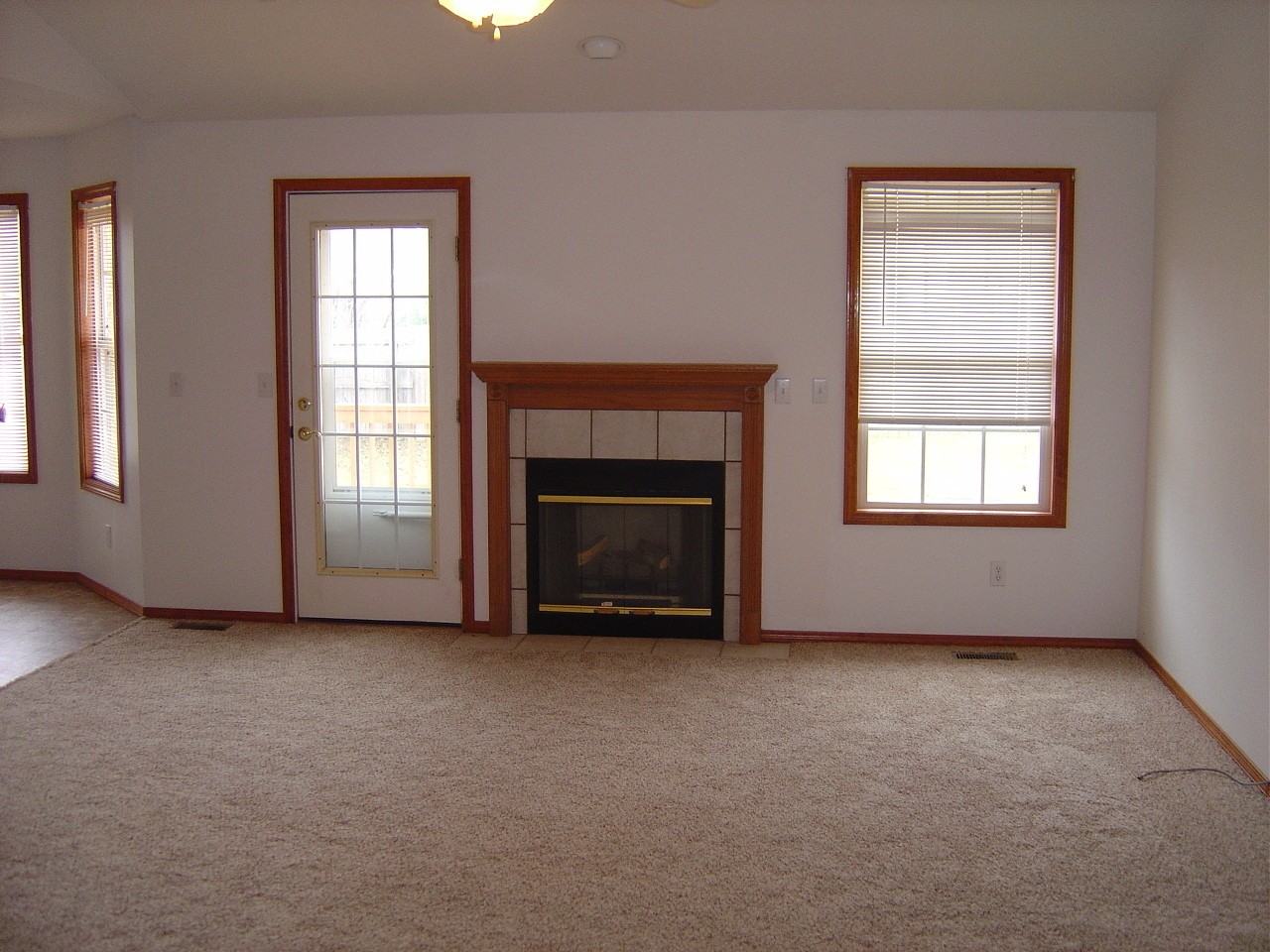 5003 N 9th St - Photo 2 of 8